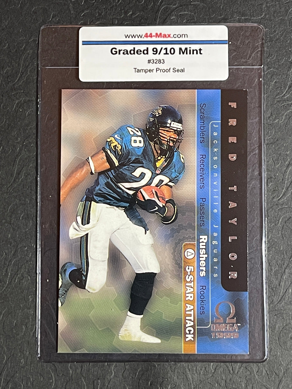 Red Taylor 1999 Omega #16 Panthers Card. 44-Max 9/10 Mint #3283
