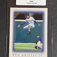 Ken Griffey Jr 1999 Gallery #6 Mariners Card. 44-Max 9/10 Mint #3086