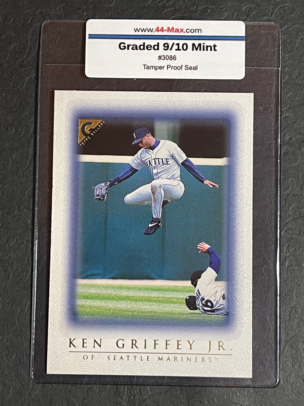 Ken Griffey Jr 1999 Gallery #6 Mariners Card. 44-Max 9/10 Mint #3086