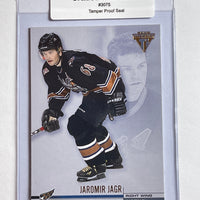 Jaromir Jagr 2002 Pacific Hockey Card. 44-Max 8/10 NM-MT #3075