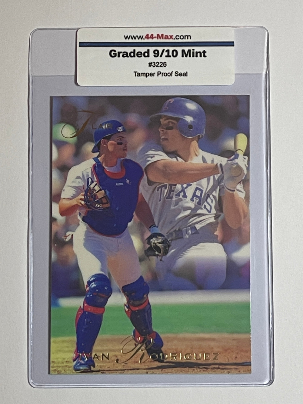Ivan Rodriguez 1993 Flair Baseball Card. 44-Max 9/10 Mint #3226