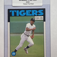 Lou Whitaker 1986 O-Pee-Chee Baseball Card. 44-Max 7/10 NM #4262